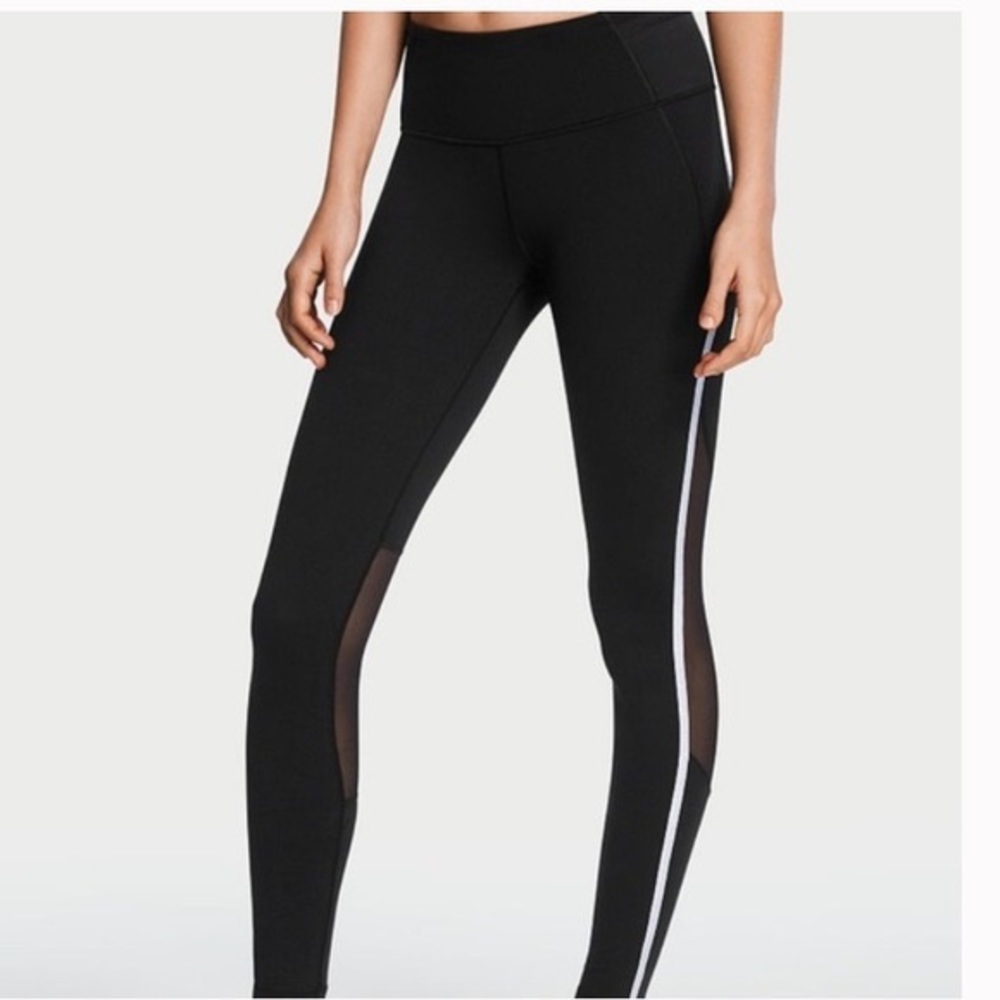 Victoria Sport mesh workout leggings